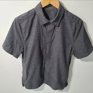 Lululemon mens medium snap button up short sleeve shirt gray